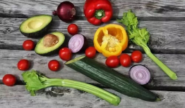 最新吃瓜爆料女主喝药了,真相扑朔迷离